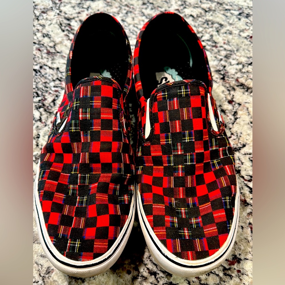 Vans Slip On Sneakers - Black & Red Checkered - Size 13
